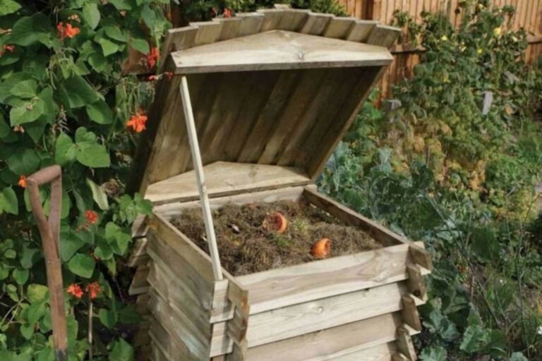 The Rowlinson Beehive composter can double as a planter