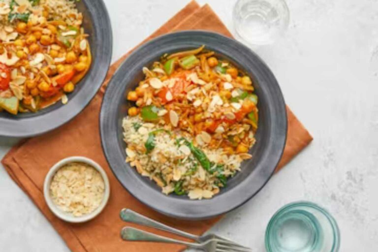 Plant-Based Meals Mindful Chef's creamy chickpea curry with kale rice