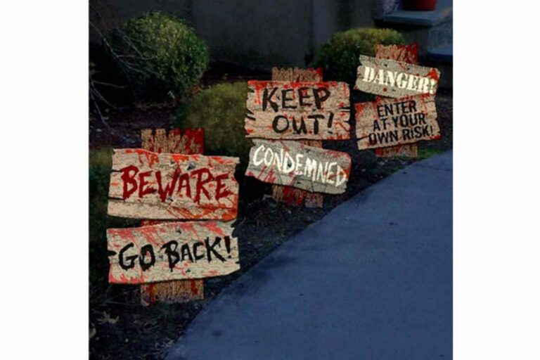 Eco-Friendly Halloween - Sustainable horror signs from Etsy