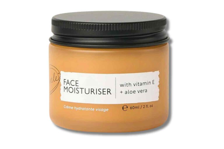 Sustainable Moisturiser with Vitamin E and aloe vera from Upcircle