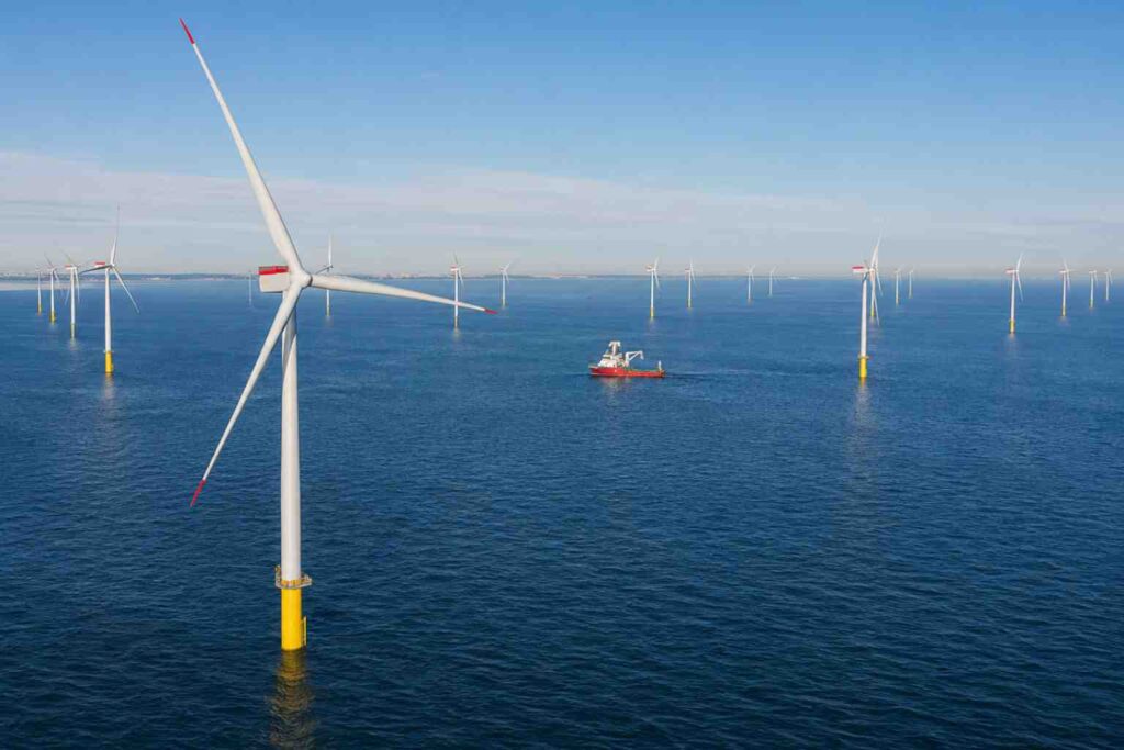 Sustainability News for July 13th - Amazon and Skyborn Renewables have signed a 600 MW power purchase agreement for electricity from the Gennaker offshore wind farm